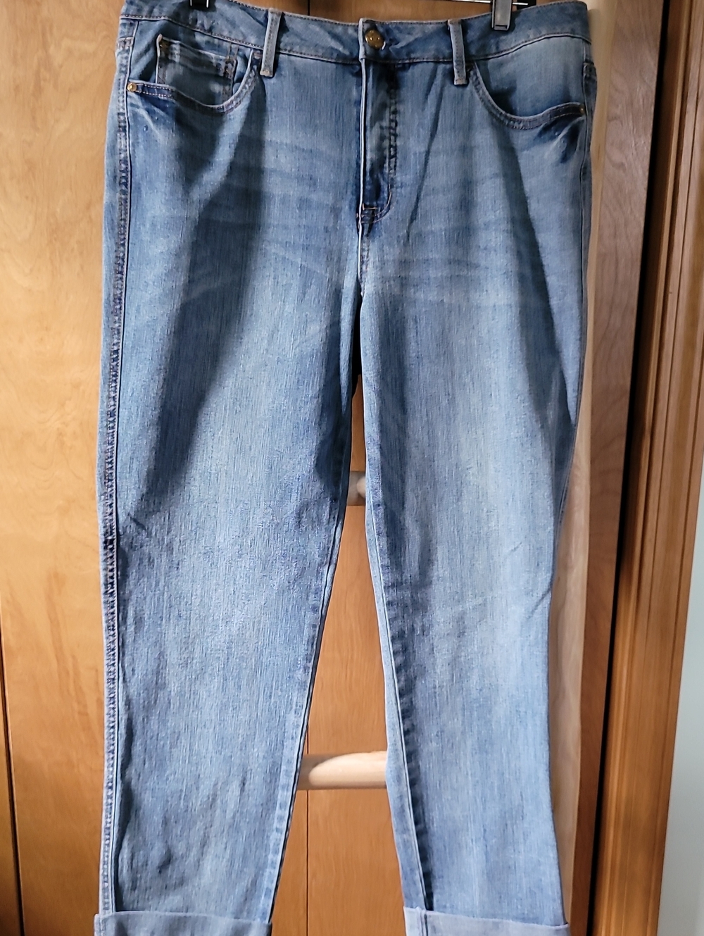 Seven7 Light Washwomens Boyfriend Jeans